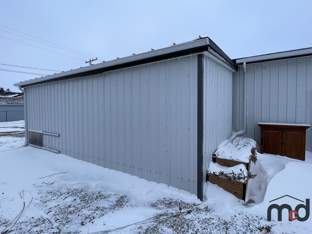 Flo's Bar & Grill with Property, Craik, Sk., Real Estate.